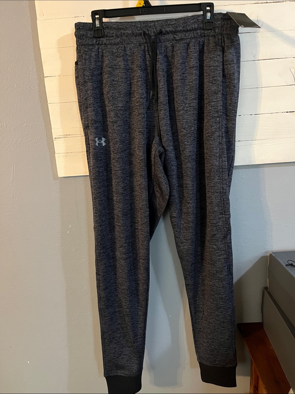 Under Armour Men's Dark Gray Heather Athletic Joggers